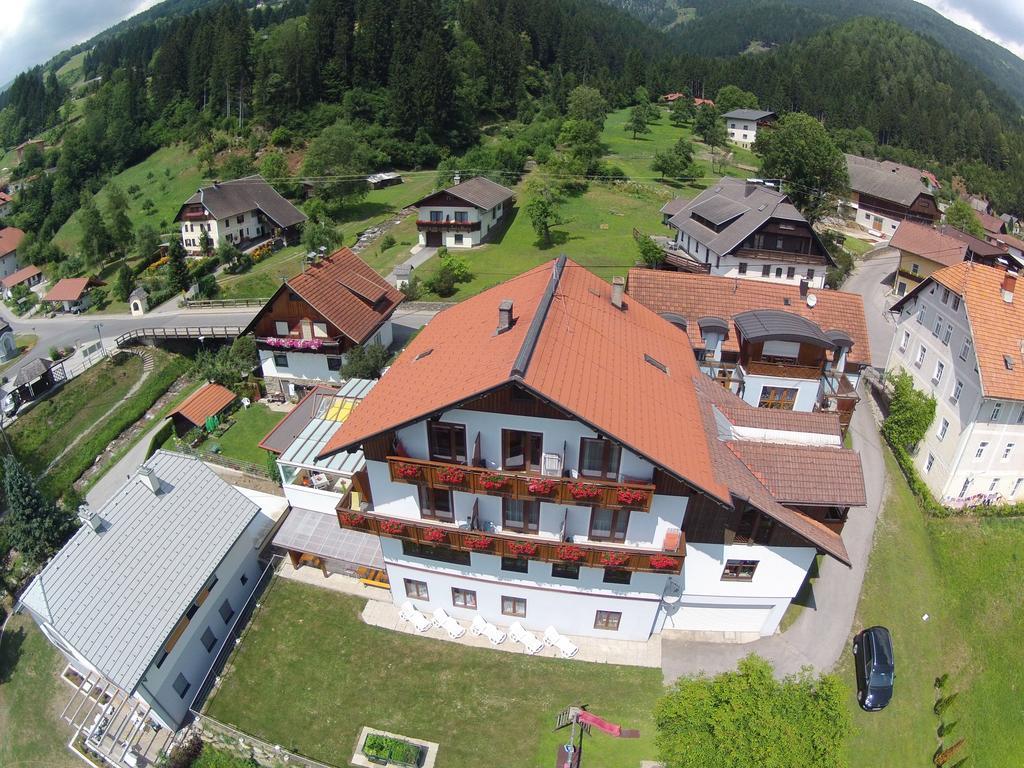 Restaurant - Cafe - Pension Hassler Berg im Drautal Exteriér fotografie